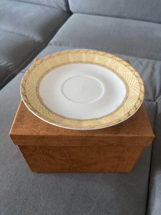 Porcelana filiżanka z talerzykiem