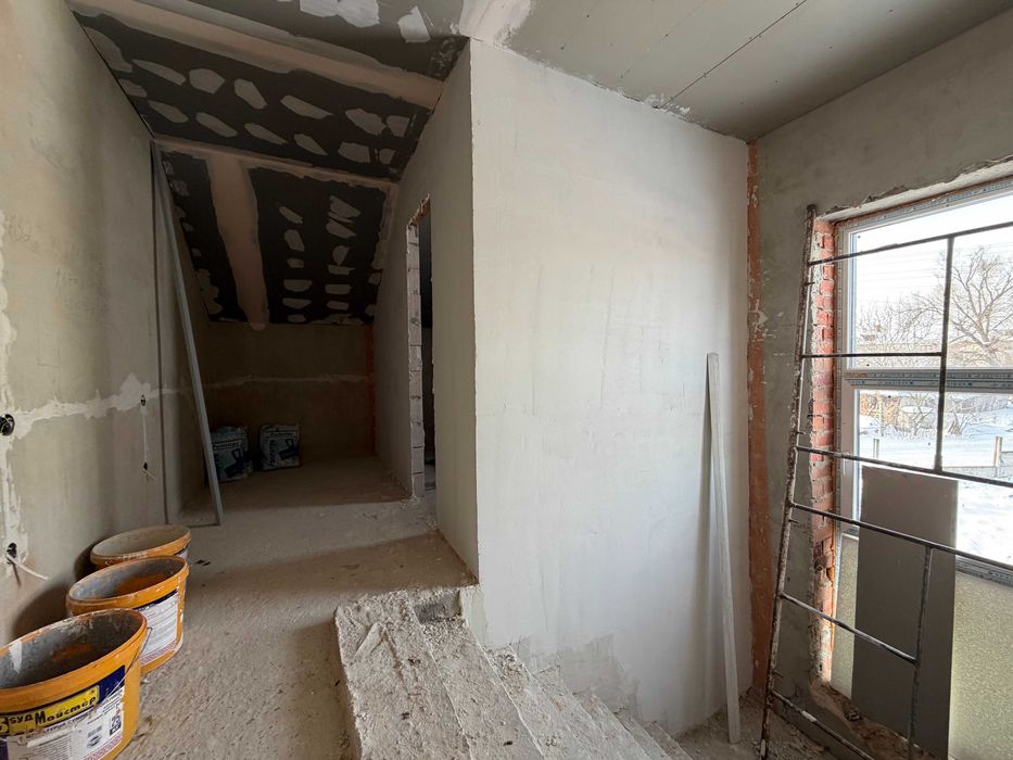 Шикарний Будинок біля Міста готовий до ремонту