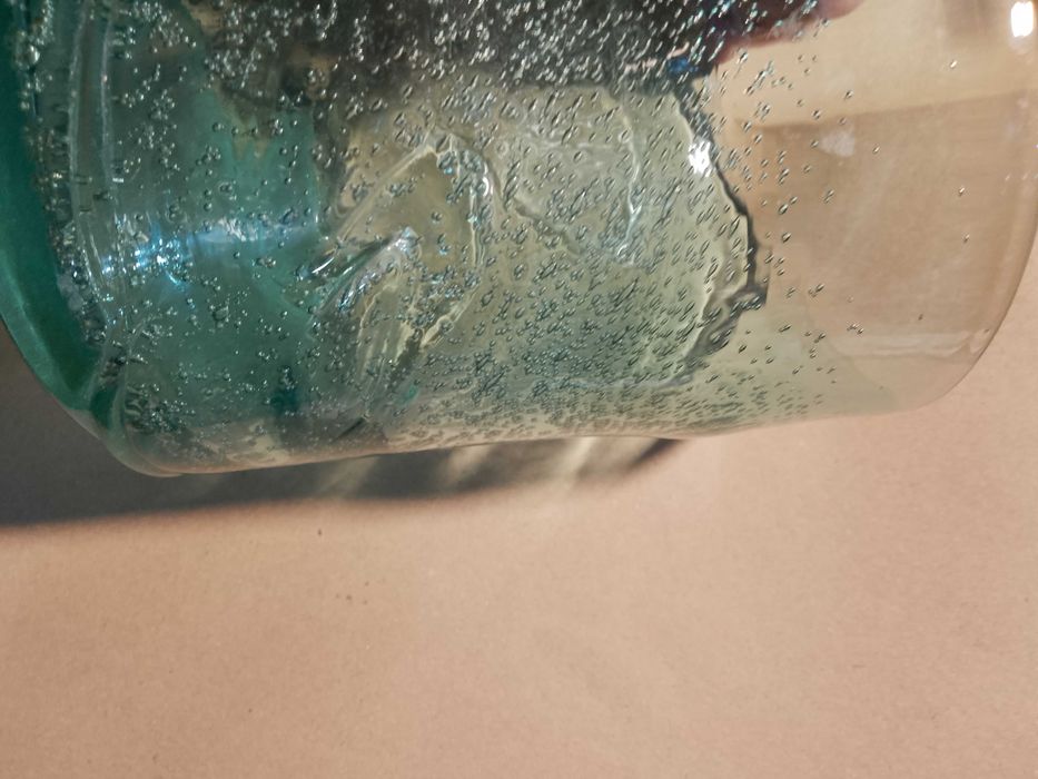 stary zielony wazon kolorowe szkło