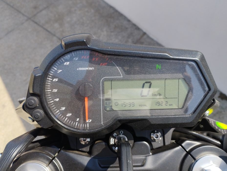 Benelli TNT 125  poucos km