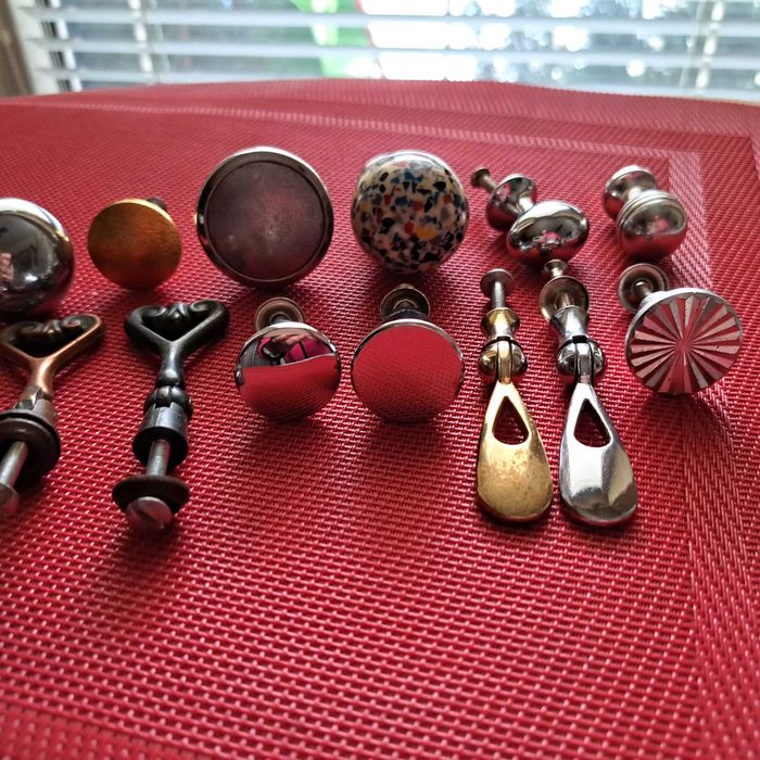 Stare uchwyty meblowe gałki do mebli PRL 4szt