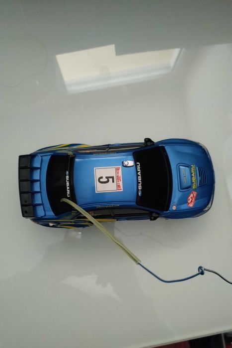 Carro telecomandado - Subaru Impreza WRC