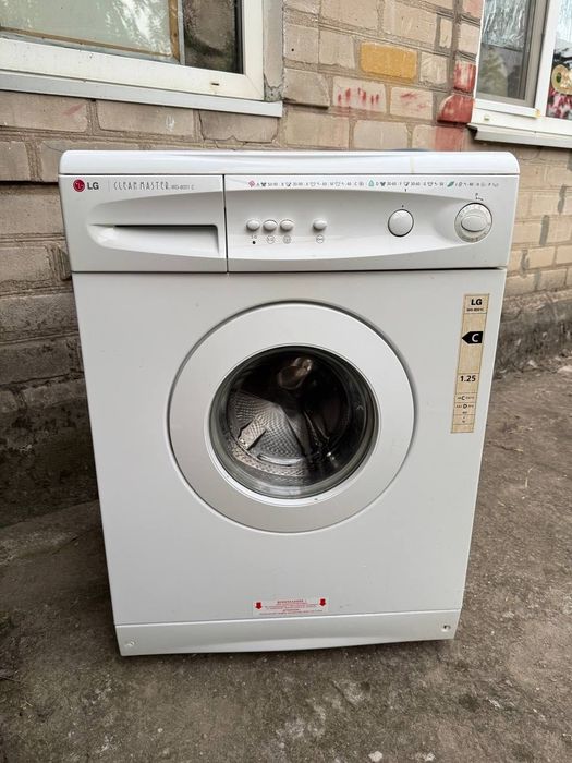 Пральна  машинка LG WD8001