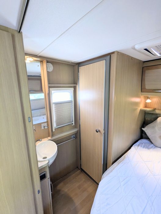 Caravana /quarto c/ cama sempre feita/ impecável/ levo ao local