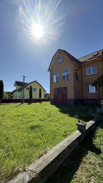 Будинок з ремонтом у Турка | 275 м² | 30 соток | заходь і живи