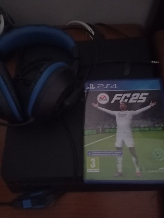 PlayStation 4 slim