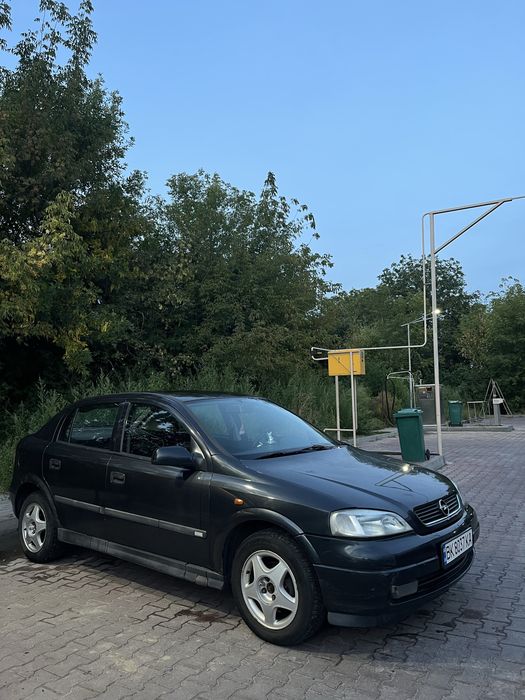 Продам Opel Astra 1.6 бензин