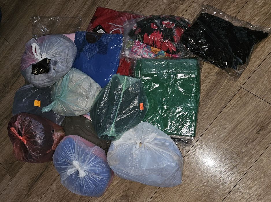 Wyprzedaż Nowe ubrania po likwidacji