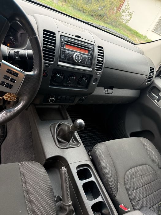 Nissan Navara D40