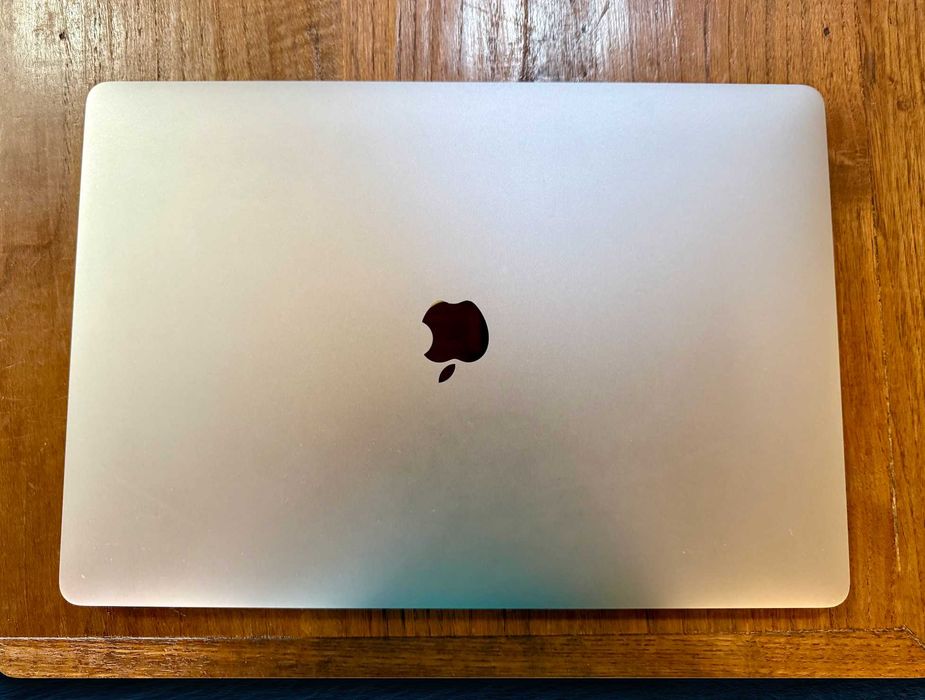MacBook Pro 16" 2019 ( 512GB SSD / 32GB )
