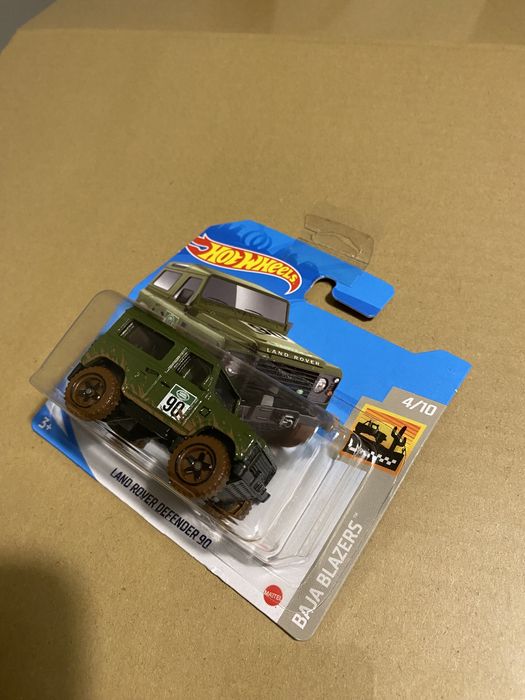 Hotwheels - 16 modelos (toyota supra- Porsche- Acura - Range Rover)