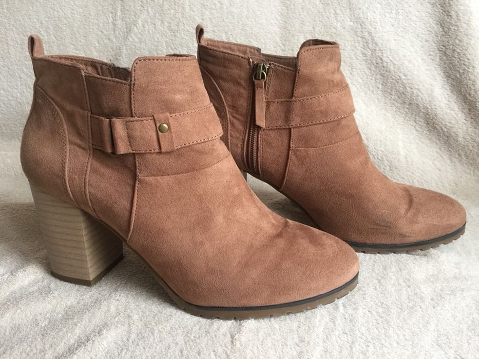 Botki Bershka 41