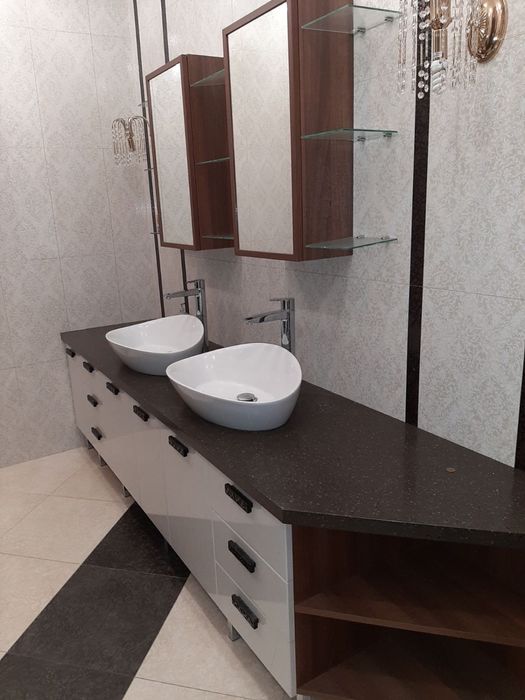 Здам 3-х к. квартиру на вул. Хрещатик, 27Б в будинку з ГЕНЕРАТОРОМ