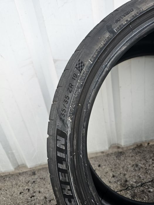 Pilot sport 4s 235/35r19
