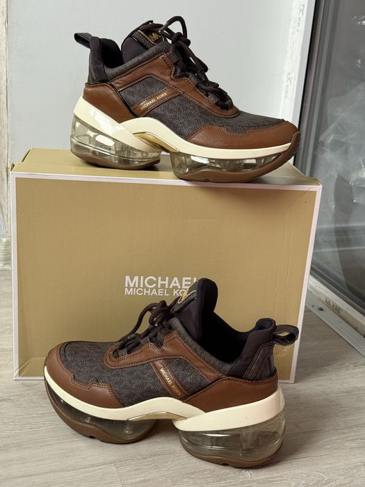 Michael kors 39
