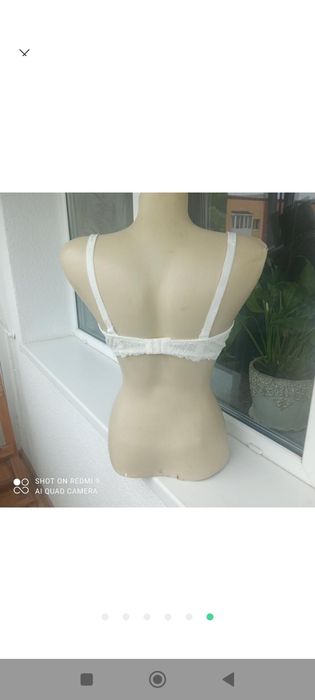 Гіпюровий бюстгалтер Anfen,бретелі відстібаються,колір айворі 85D