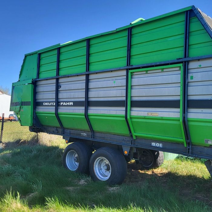 Przyczepa samozbierająca Deutz fahr 637