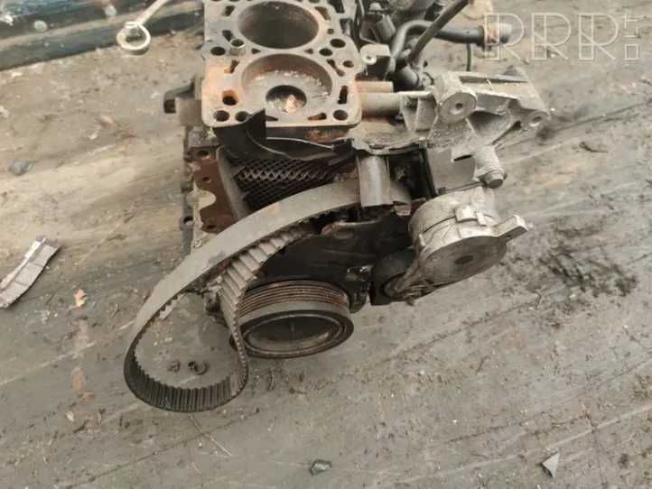 двигатель 2,0TDI AZV BKD по запчастям 038105021AB