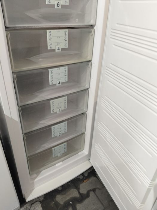 Zamrażarka Liebherr No Frost / 280 litrów