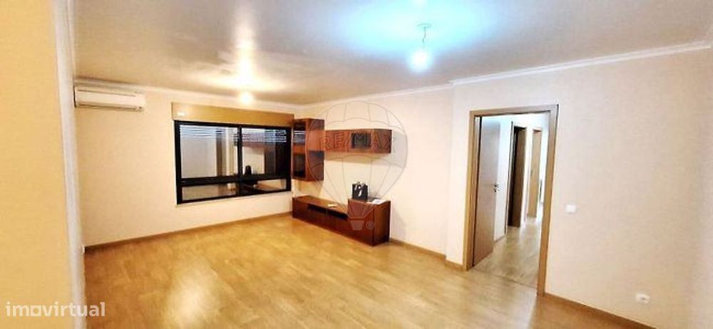 Duplex T3 para arrendamento