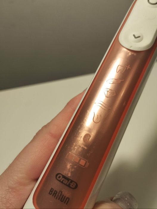 Szczoteczka Oral-B Genius X odnowiona 12 mies. gwarancji