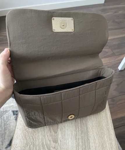 Mala Senhora Vilanova