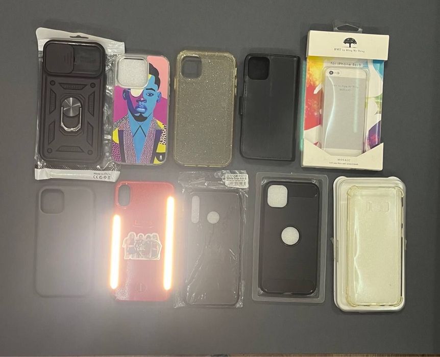 Чихол на IPhone .