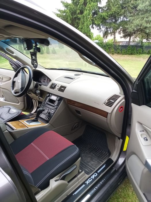 Volvo XC90.Czołg