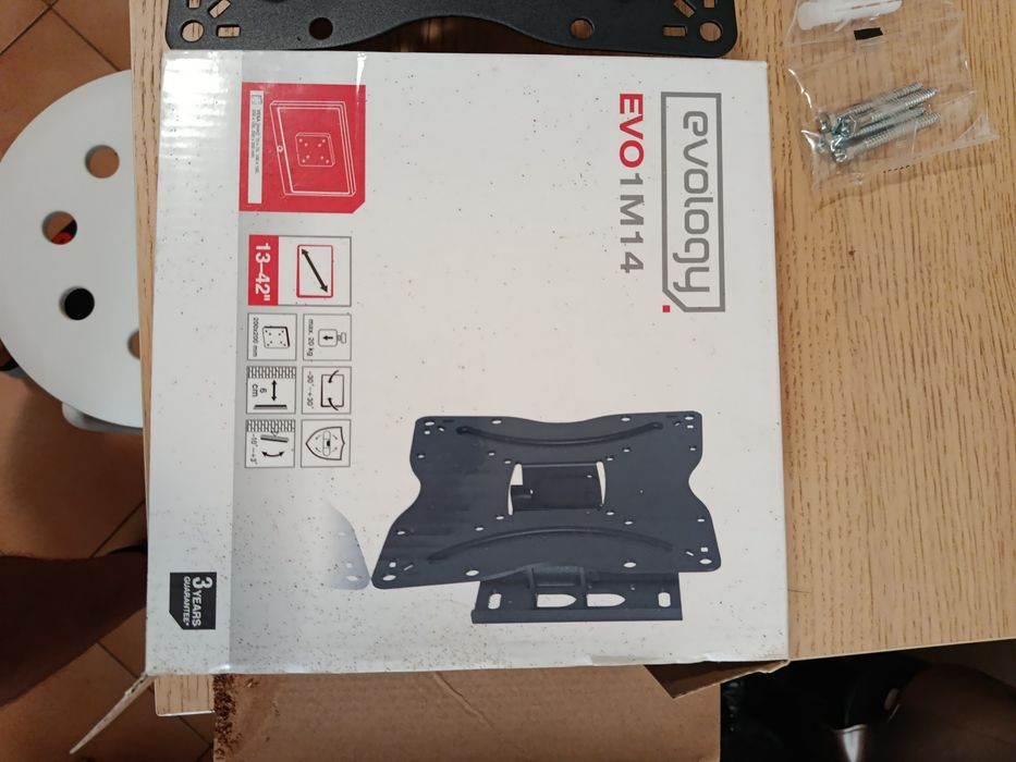 Uchwyt ścienny tv 13-42'' nowy