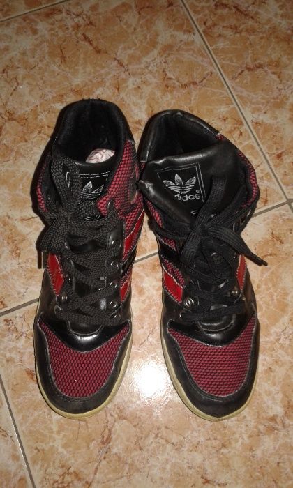 Ténis bota Adidas