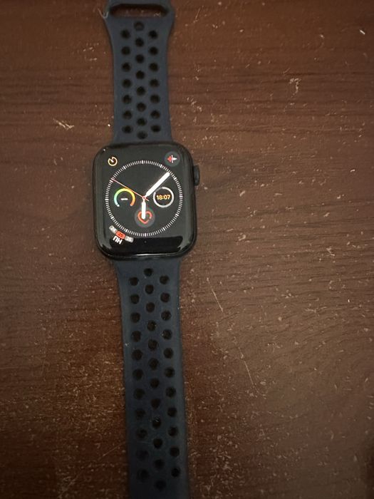 Смарт годинник  Apple Watch SE 2