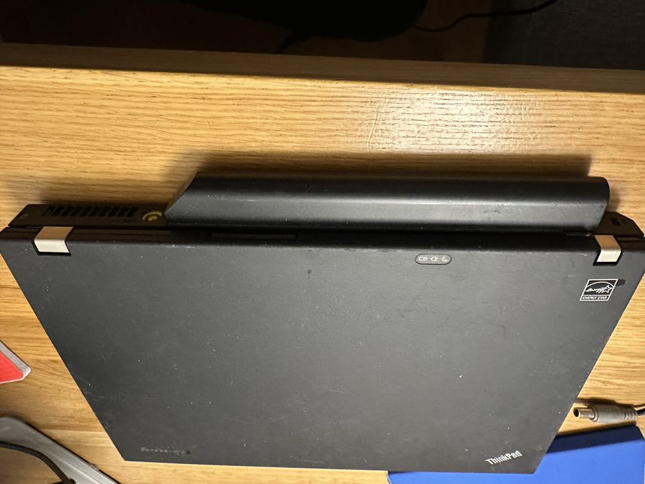 Lenovo T400 14" core2duo 2,5ghz 2GB RAM 160Gb SATA Windows Vista