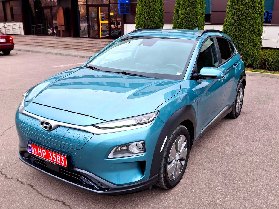 Hyundai Kona Electric. 64 kw.