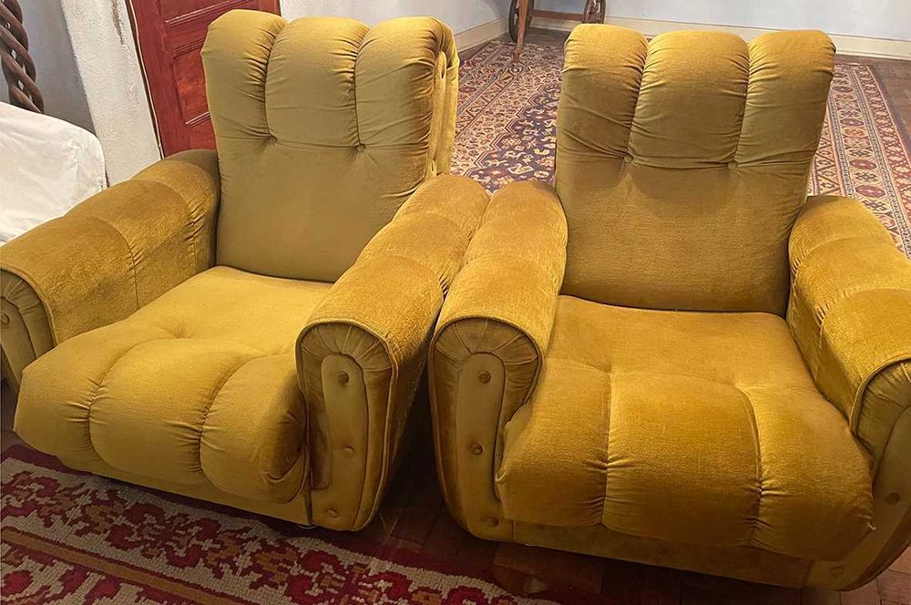 Sofás Vintage (sofá cama + 2 individuais)