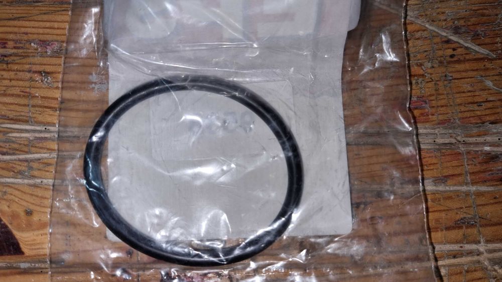 Obudowa termostatu plus Uszczelka VW, Skoda, Audi, Seat