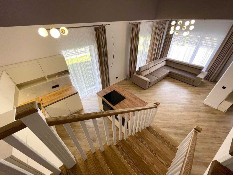 Продаж котеджу з новим сучасним ремонтом в Брюховичах вул. Під Осовою