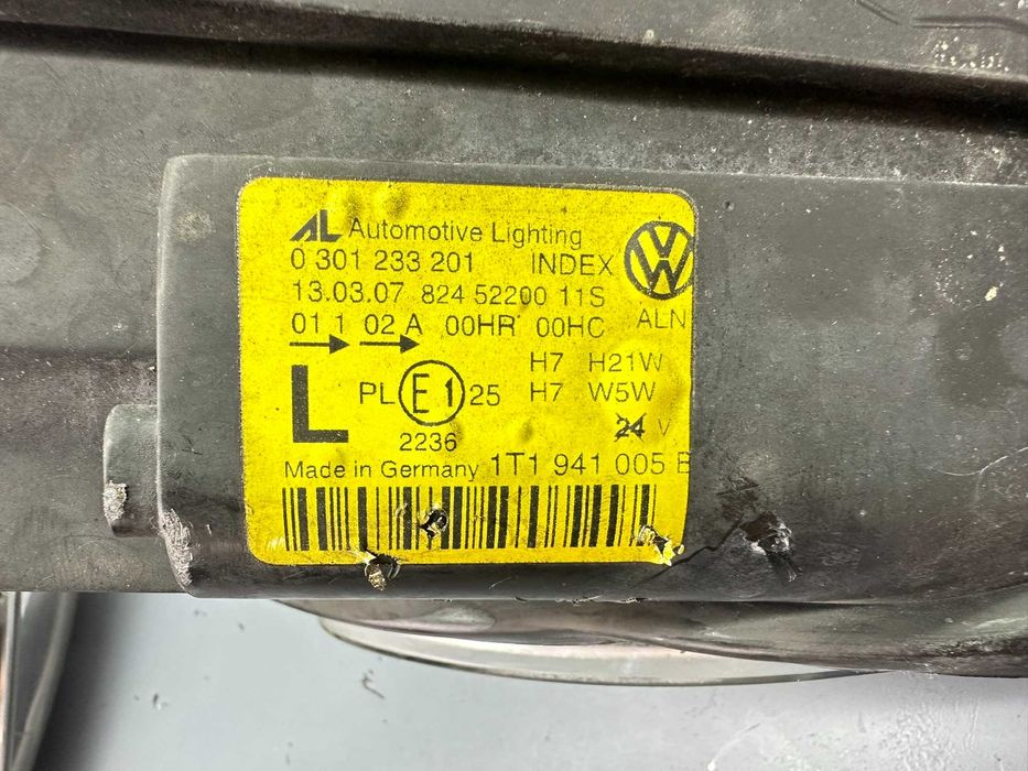 Фара передня Тоуран фара права ліва Touran рест  Туран 2007-2010