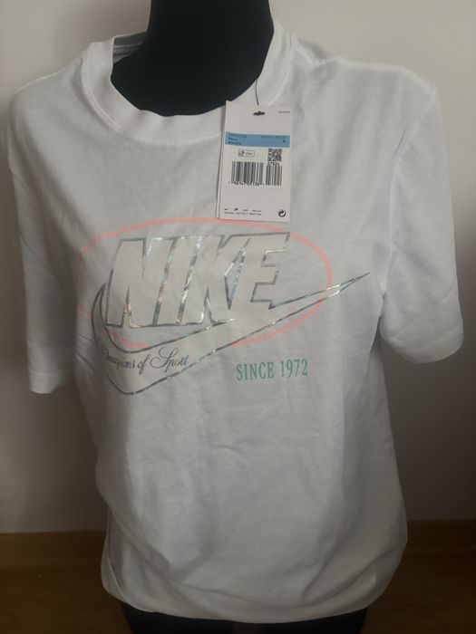Nowy T-shirt Nike – biały – z metką – rozmiar M