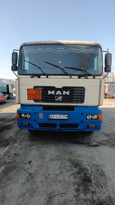 Продам бензовоз MAN 9,5м3