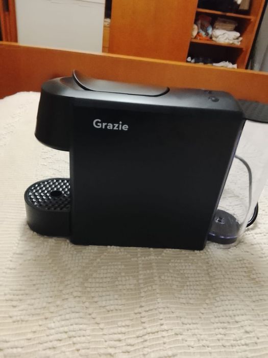 Máquina café Continente - Modelo Grazie