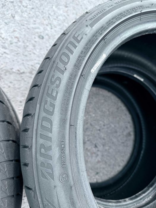 245 40 18 Bridgestone Potenza S001 85% шини Літо