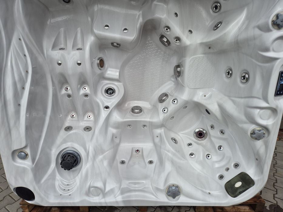 Jacuzzi ogrodowe używane 6️⃣ osobowe  Passion Spa