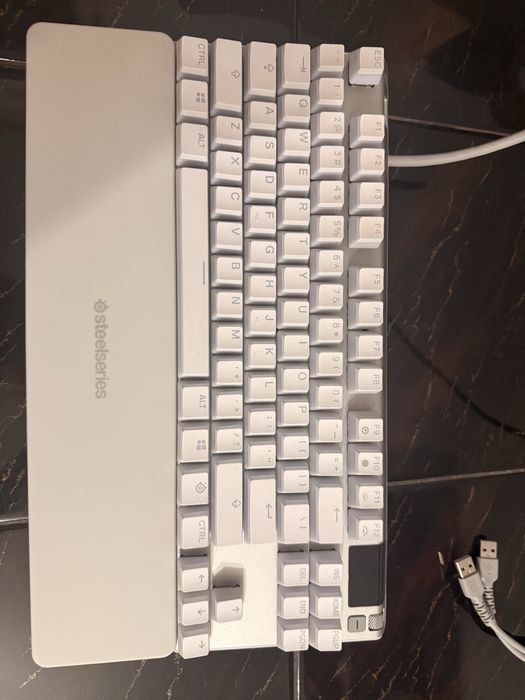 Steelseries apex 7 tkl ghost