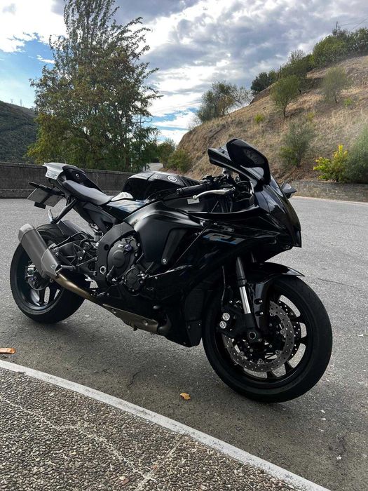 Yamaha yzf r1 2023
