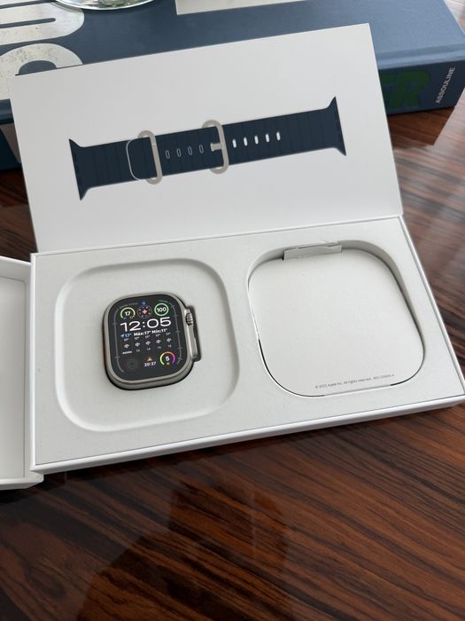 Apple Watch Ultra 2 GPS + Cellular 49mm