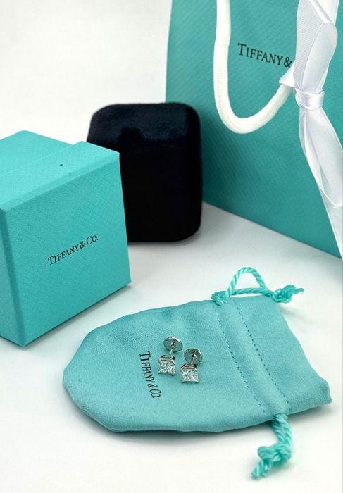 Серьги пусеты с бриллиантами GIA в стиле Tiffany