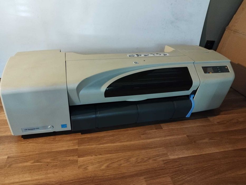 Plotter HP Designjet 510 (24" / A1) + Cabo Novo + 3 Tinteiros Originais HP