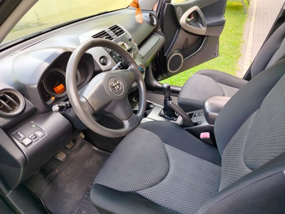 Na sprzedaż Toyota RAV-4