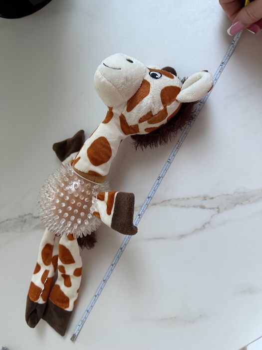 Zabawka dla psa żyrafa piszcząca szeleszczącą gryzak
