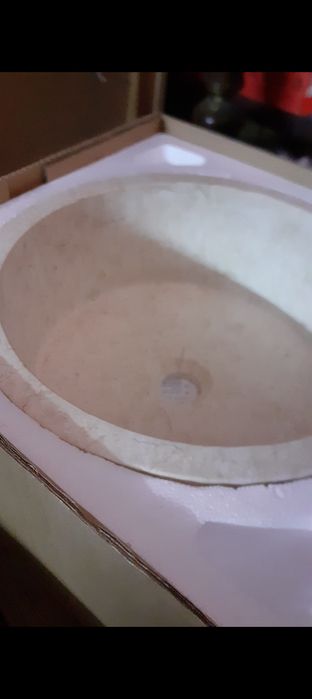 Nowa umywalka marmurowa Cooke &  Lewis.